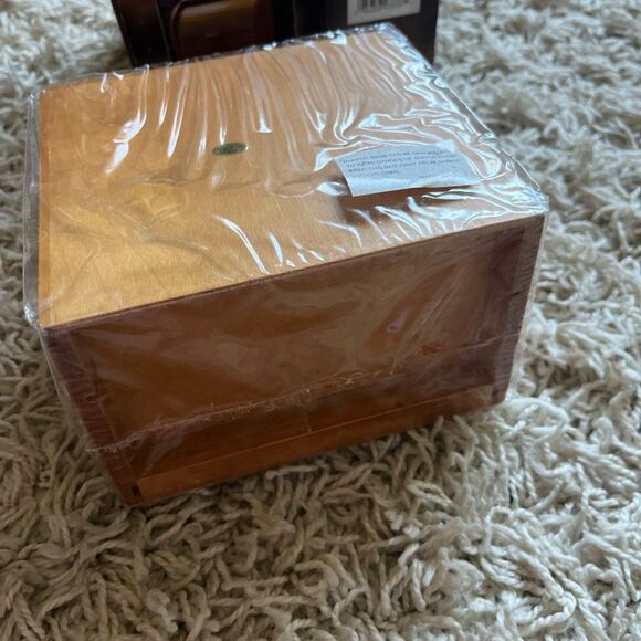 NIB Vintage Wood Recipe Box Roll Top Style Mid Century - Picture 8 of 9